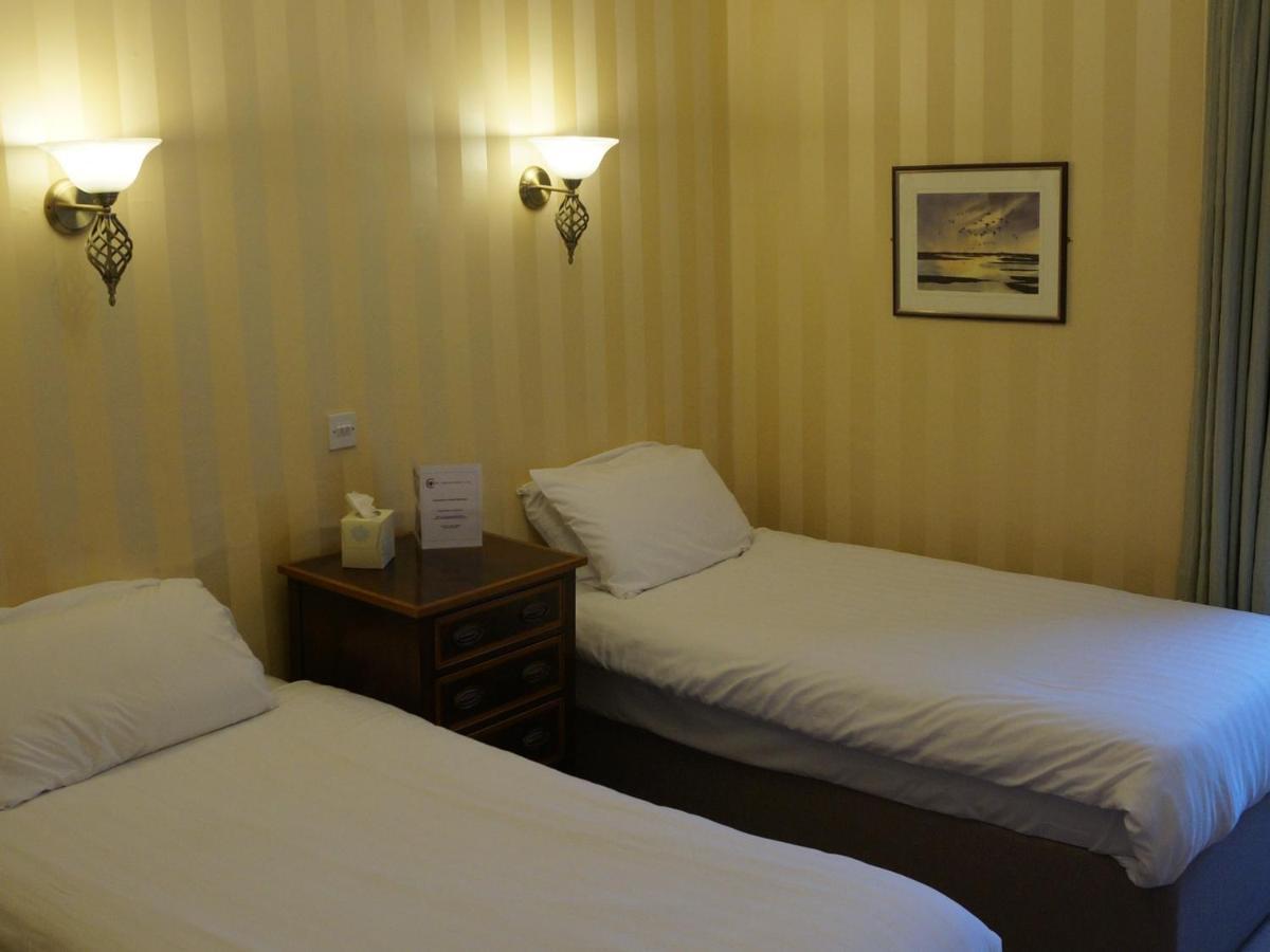 The Corner House Hotel Annan Exteriör bild