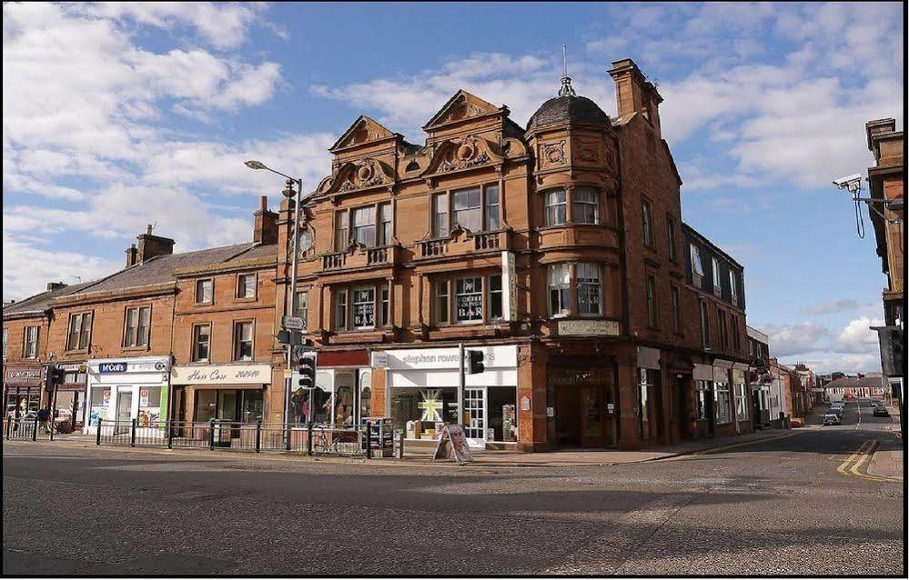 The Corner House Hotel Annan Exteriör bild